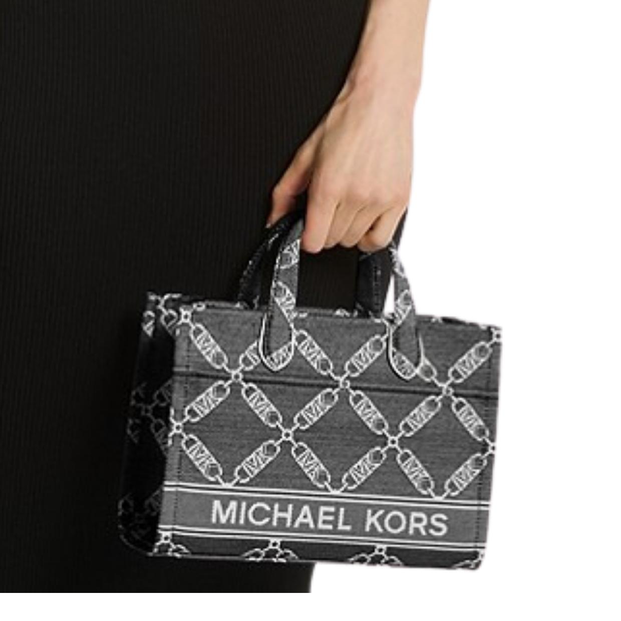 Michael Kors Gigi Small Empire Logo Black Optic White Messenger Bag Retro Designer Wear